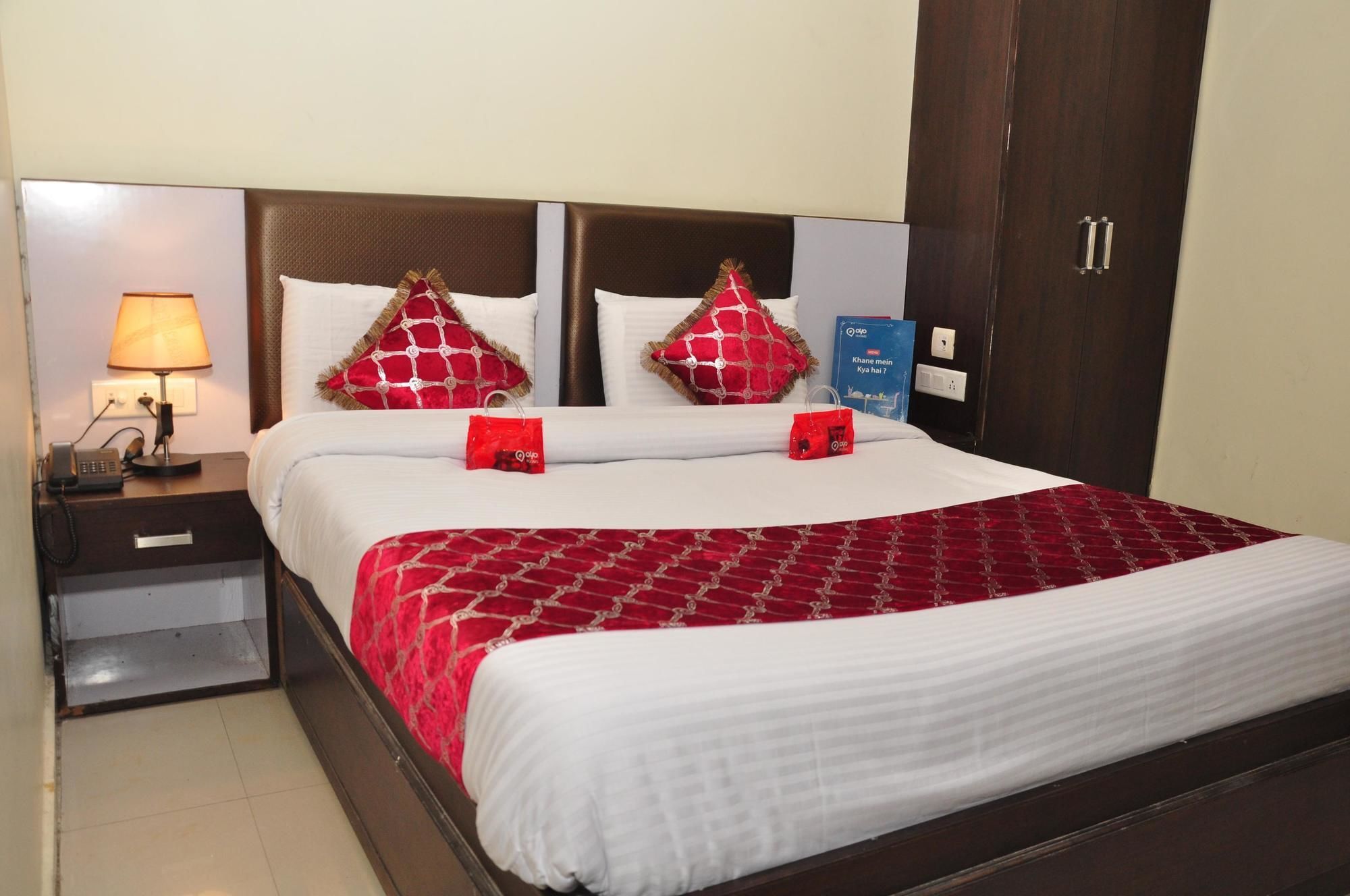 Oyo Rooms City Centre Guru Nanak Bhawan Amritsar Exterior photo